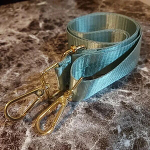 Ajustable Seat Belt Style Removable Light Green Bag Strap with Gold  Harware